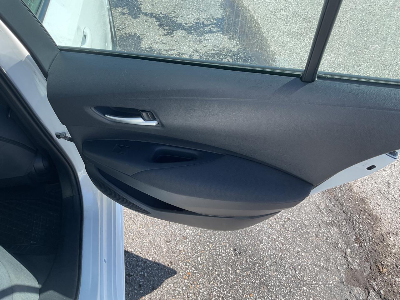 2021 Toyota Corolla LE 4DR SEDAN Photo