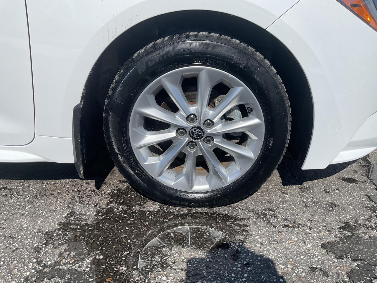 2021 Toyota Corolla LE 4DR SEDAN Photo