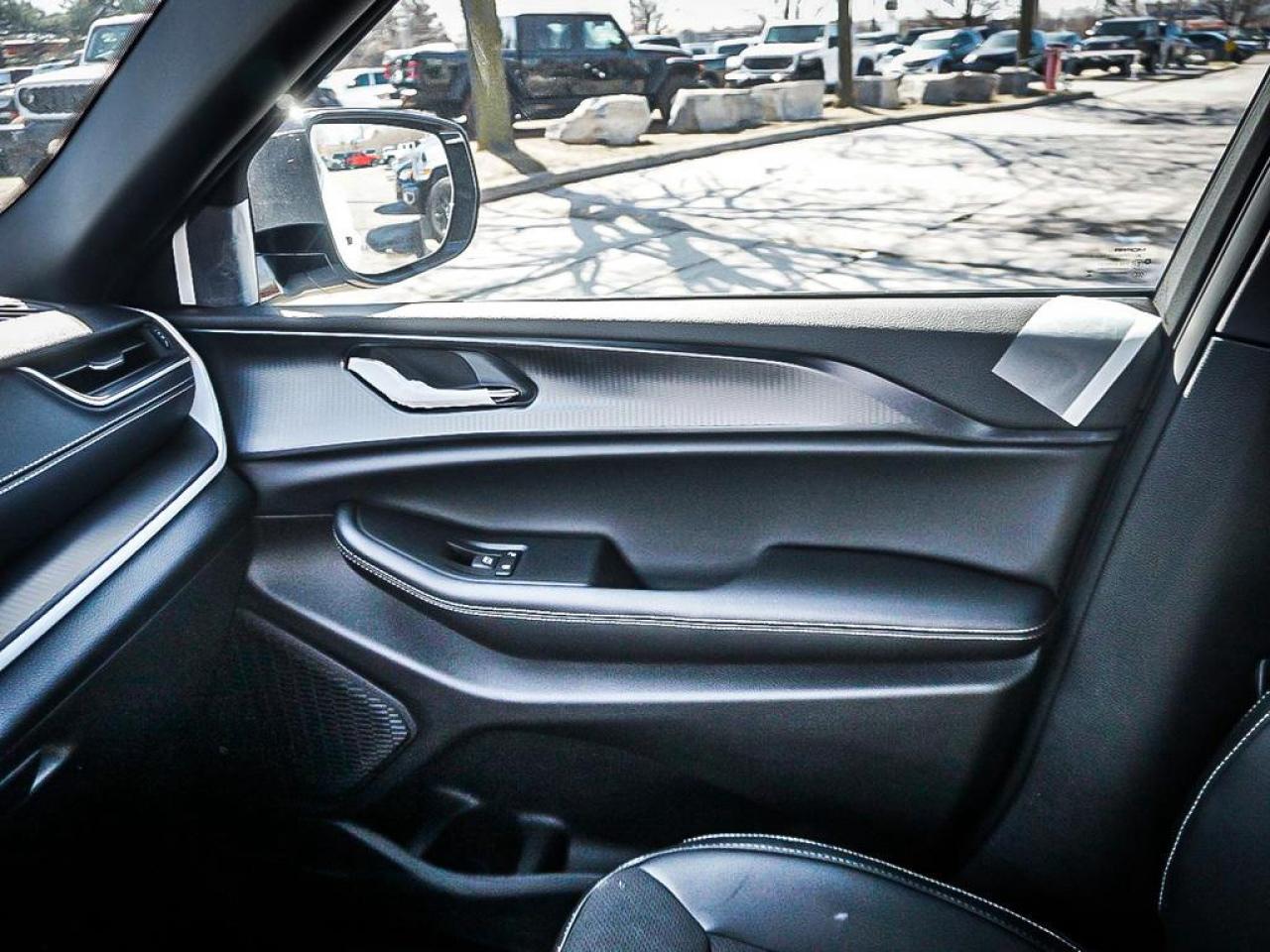 2025 Jeep Grand Cherokee L  Photo