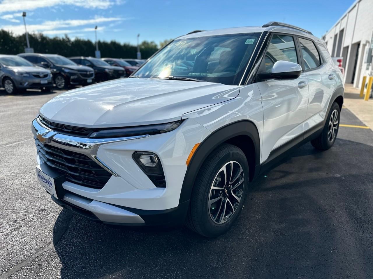 2025 Chevrolet TrailBlazer LT 4dr Front-Wheel Drive Photo3