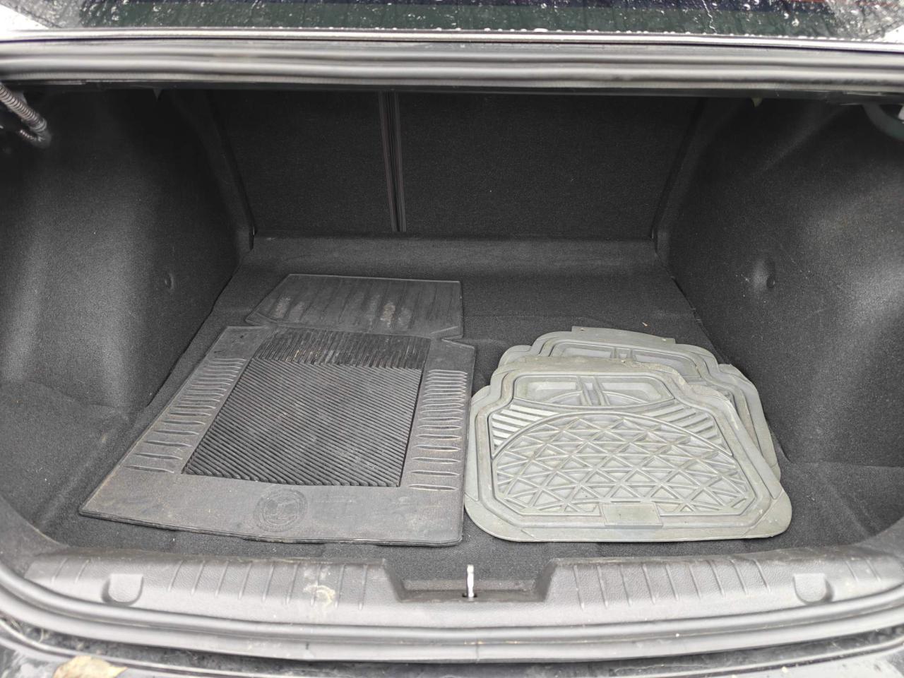 2016 Chevrolet Cruze Limited LT 1LT 4dr Sedan Photo4