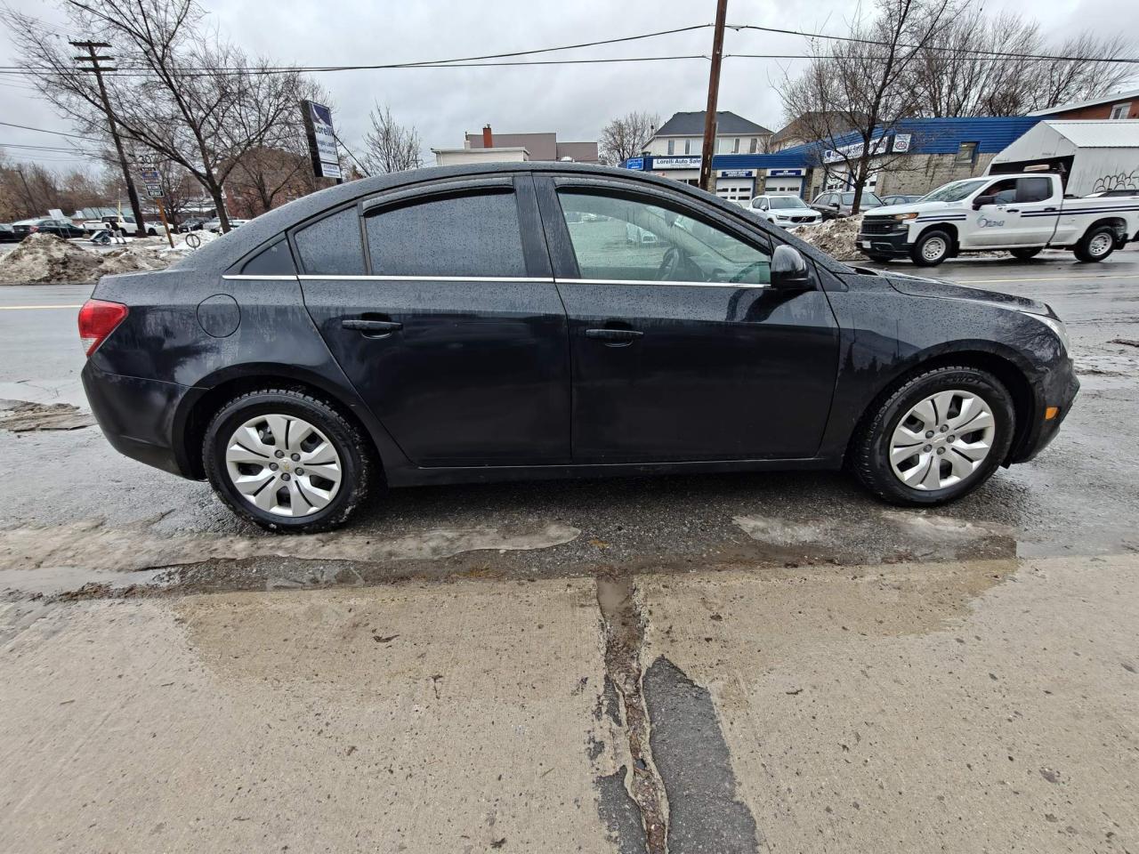 2016 Chevrolet Cruze Limited LT 1LT 4dr Sedan Photo