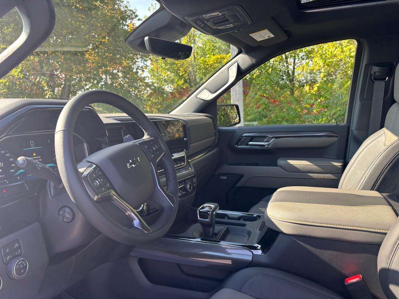 2026 Chevrolet Silverado 1500 Crew Cab Short Box 4-Wheel Drive ZR2 Photo3