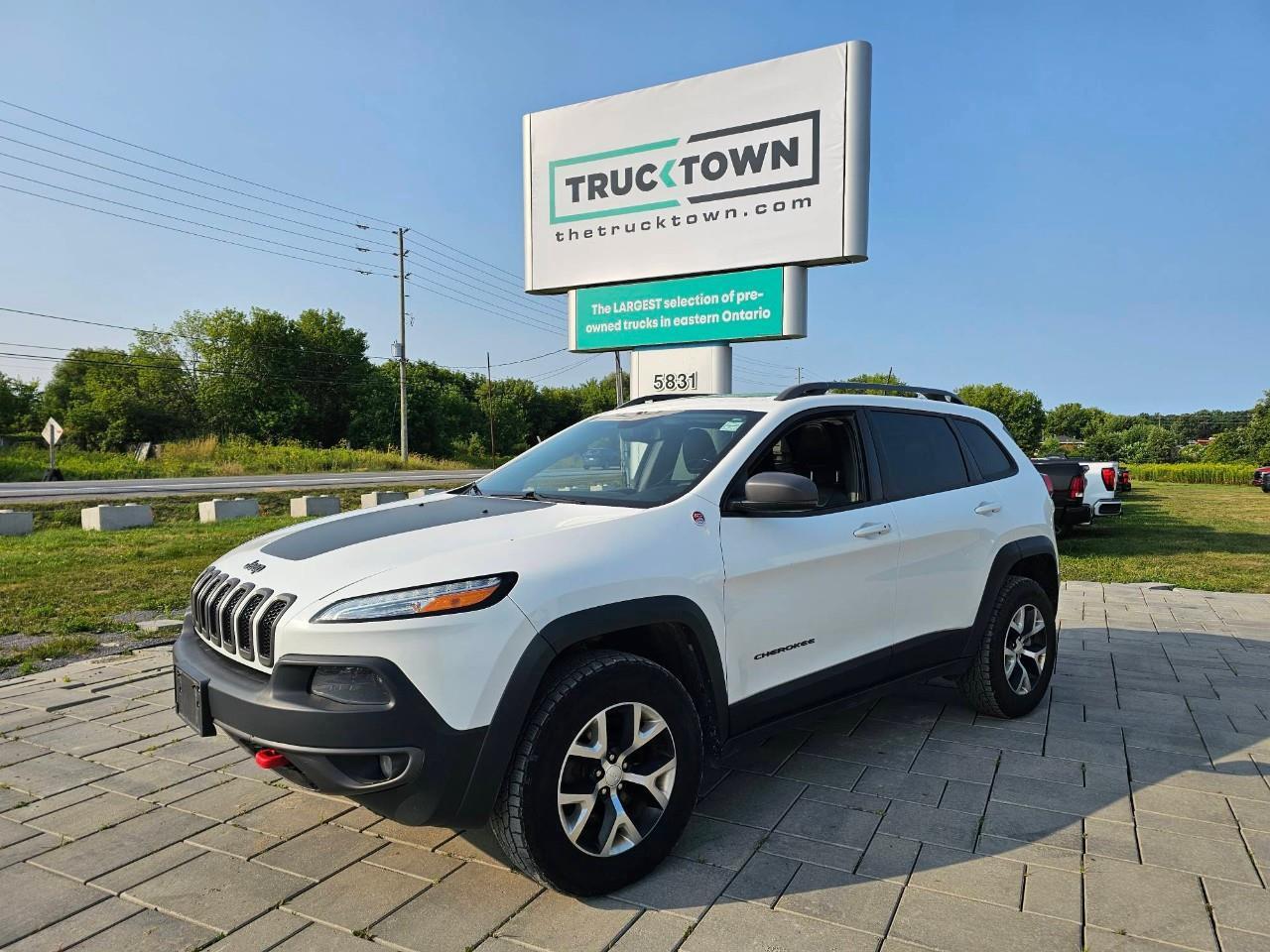 2018 Jeep Cherokee Trailhawk 4dr 4x4 Photo0