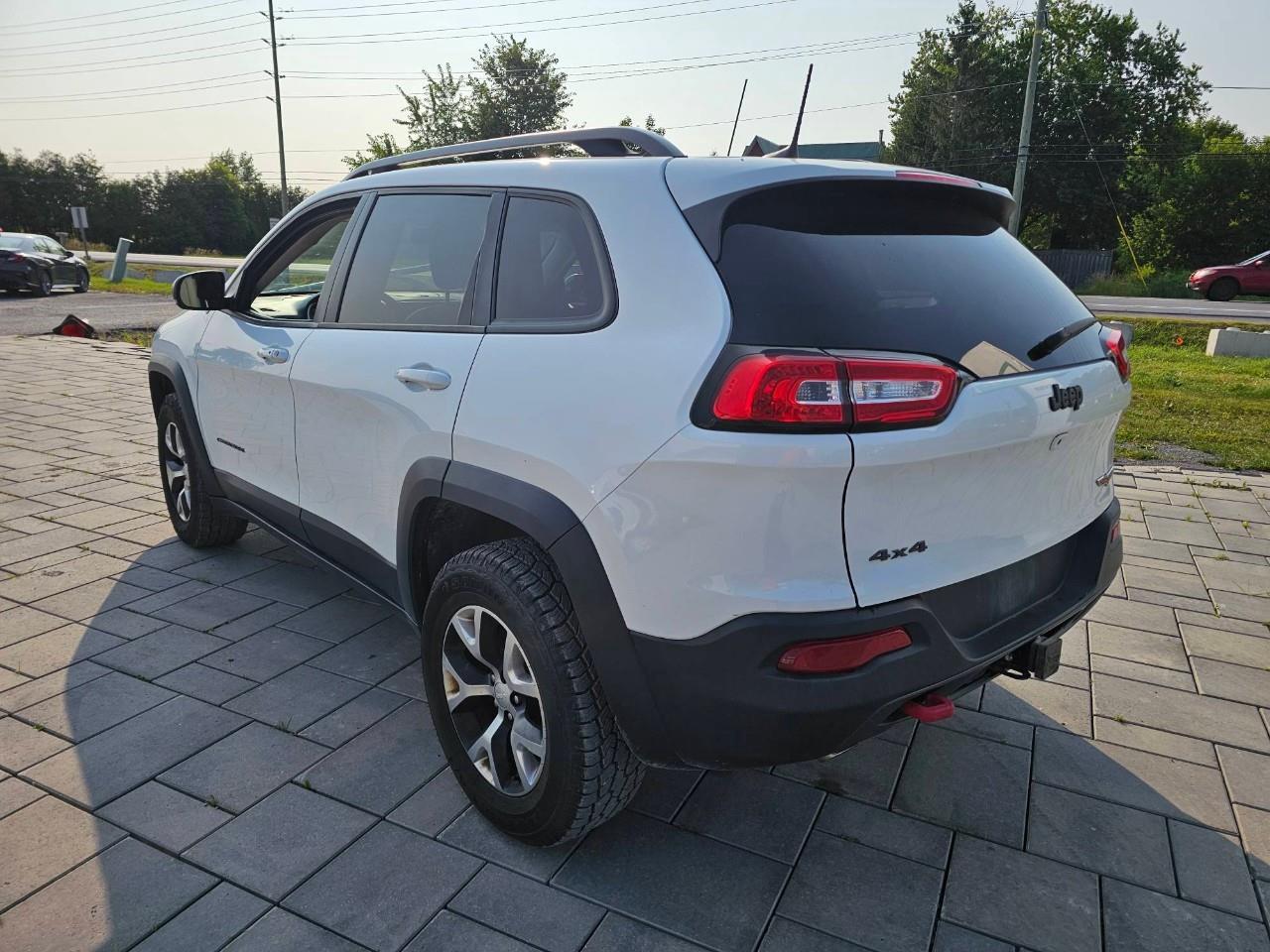 2018 Jeep Cherokee Trailhawk 4dr 4x4 Photo