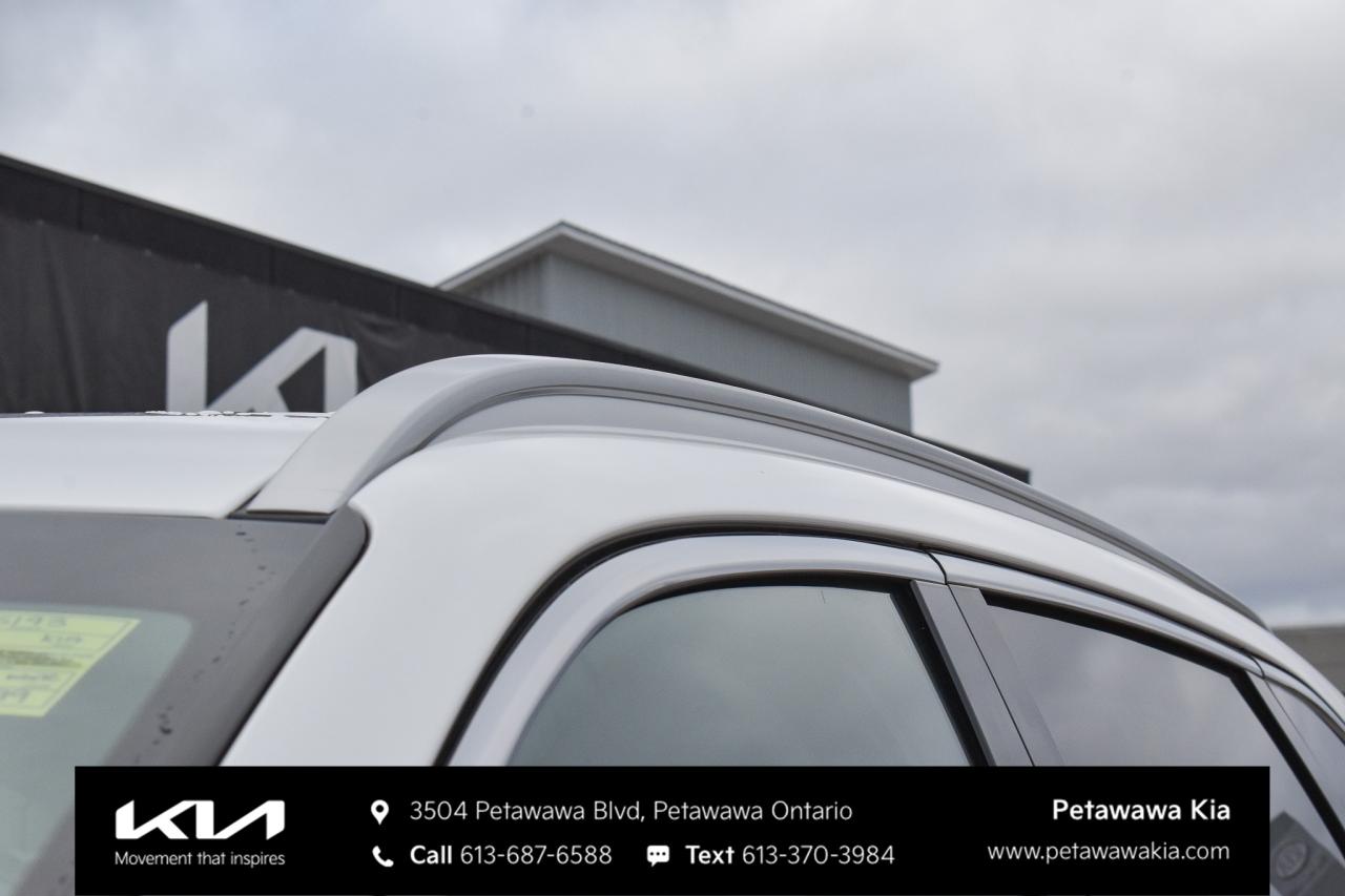 2025 Kia Sorento Plug-In Hybrid EX Sport Utility Photo4