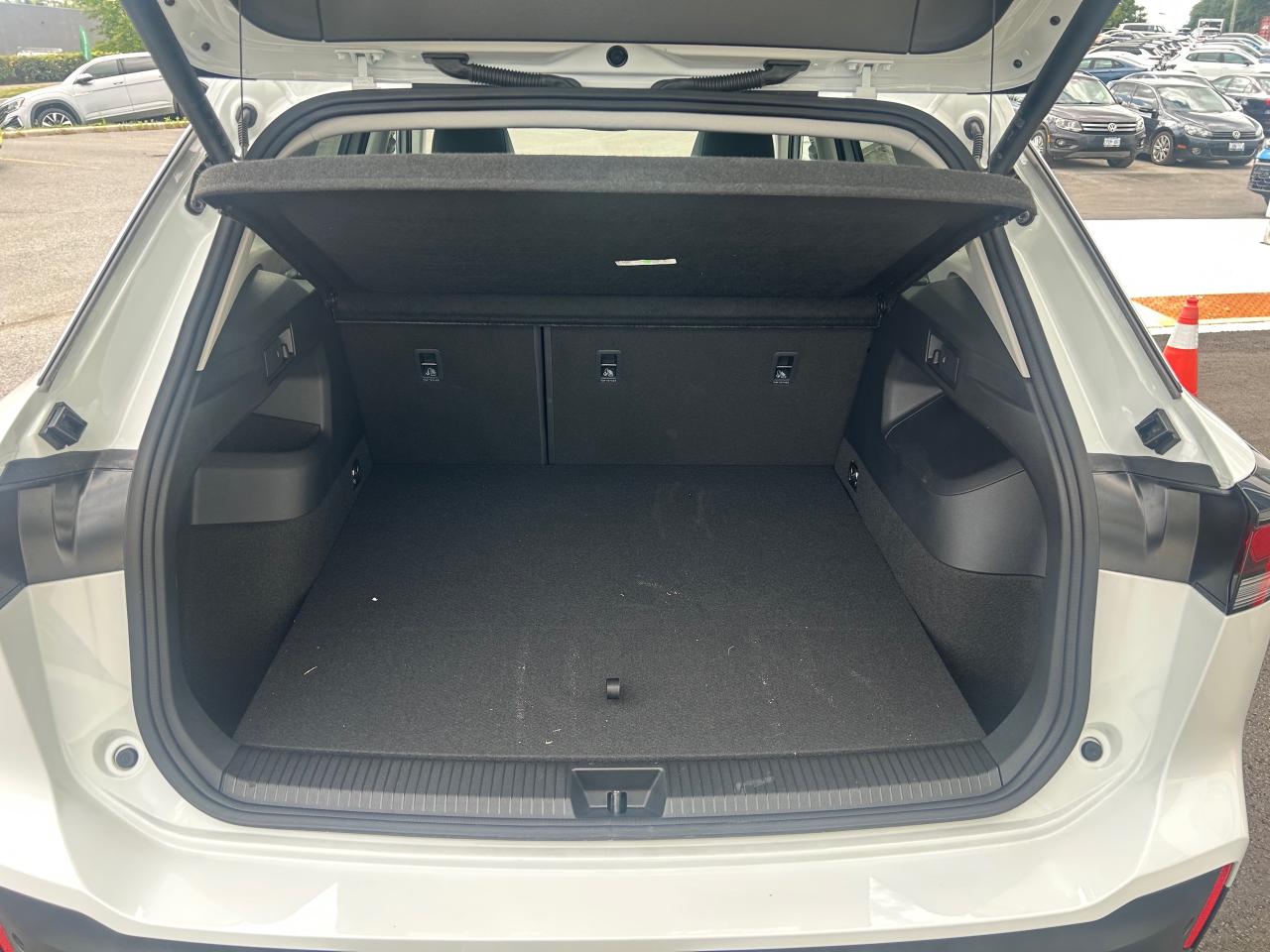 2025 Volkswagen Tiguan Comfortline 4dr All-wheel Drive 4MOTION Photo4