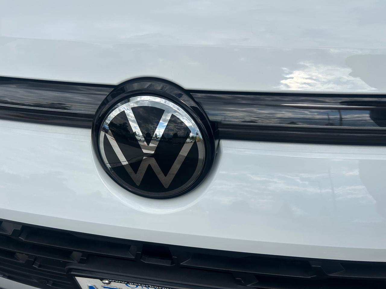 2025 Volkswagen Tiguan Comfortline 4dr All-wheel Drive 4MOTION Photo
