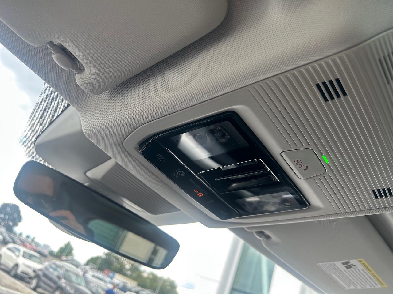 2025 Volkswagen Tiguan Comfortline 4dr All-wheel Drive 4MOTION Photo