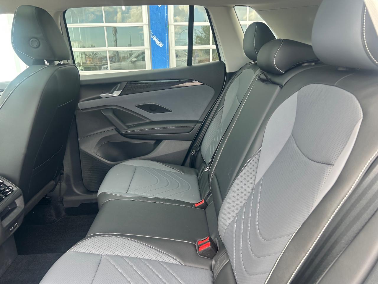 2025 Volkswagen Tiguan Comfortline 4dr All-wheel Drive 4MOTION Photo