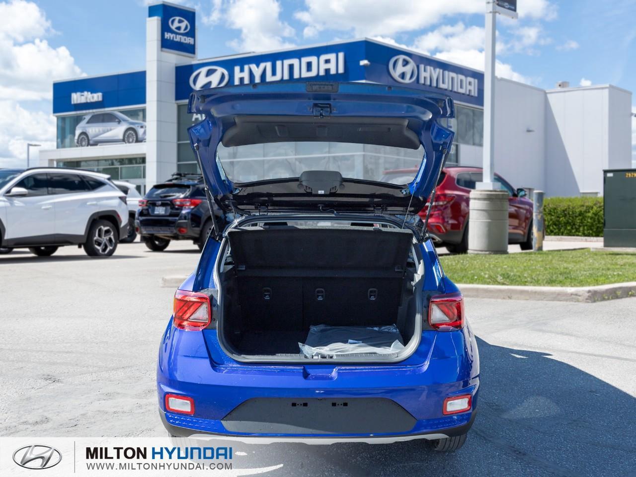 2026 Hyundai Venue Preferred w/Two-Tone 4dr Front-Wheel Drive Photo