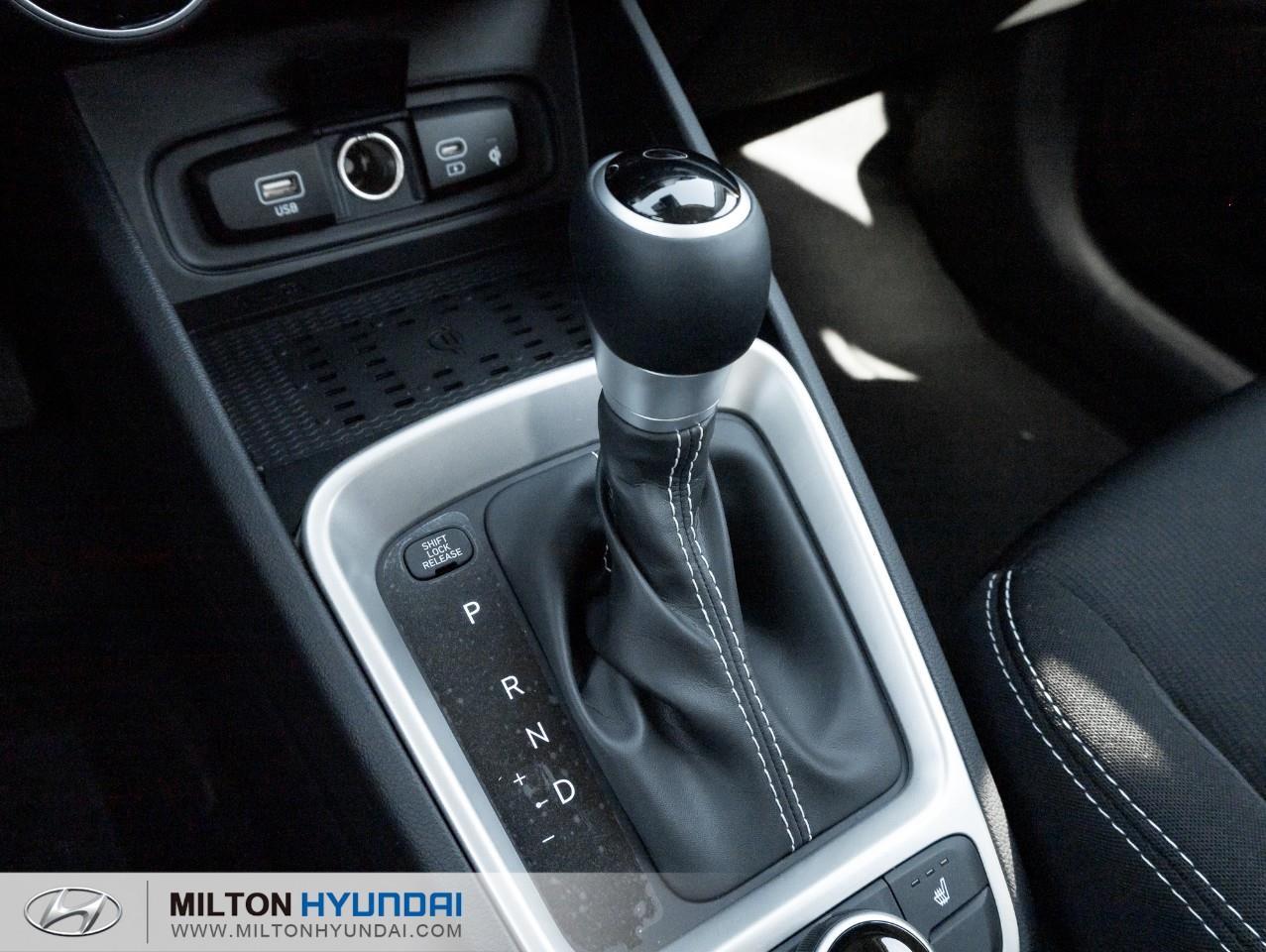 2026 Hyundai Venue Preferred w/Two-Tone 4dr Front-Wheel Drive Photo