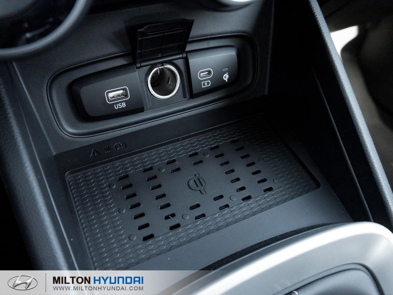 2026 Hyundai Venue Preferred w/Two-Tone 4dr Front-Wheel Drive Photo