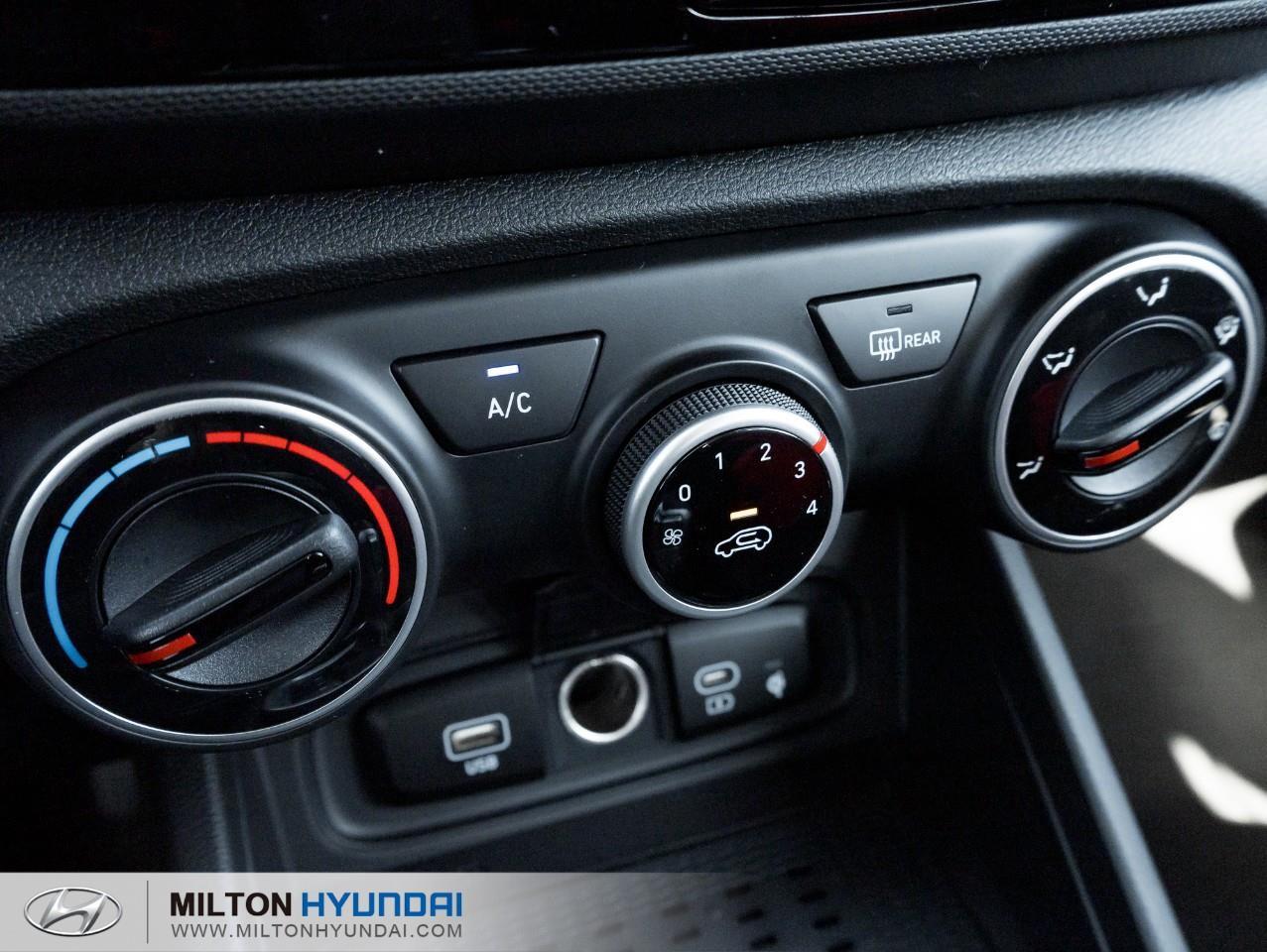 2026 Hyundai Venue Preferred w/Two-Tone 4dr Front-Wheel Drive Photo