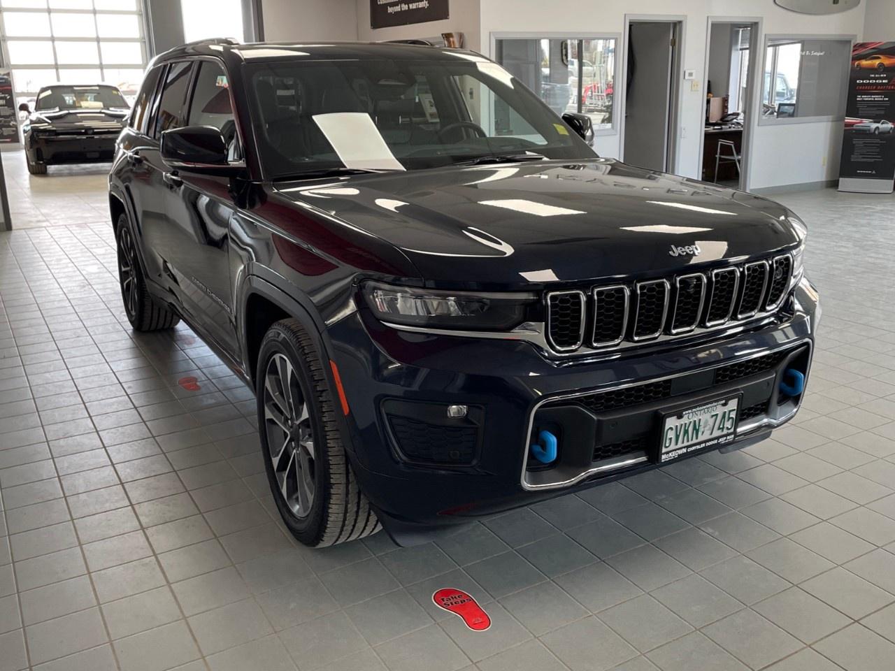 2023 Jeep Grand Cherokee 4xe DEALER DEMO - MANAGEMENT DRIVEN! Photo