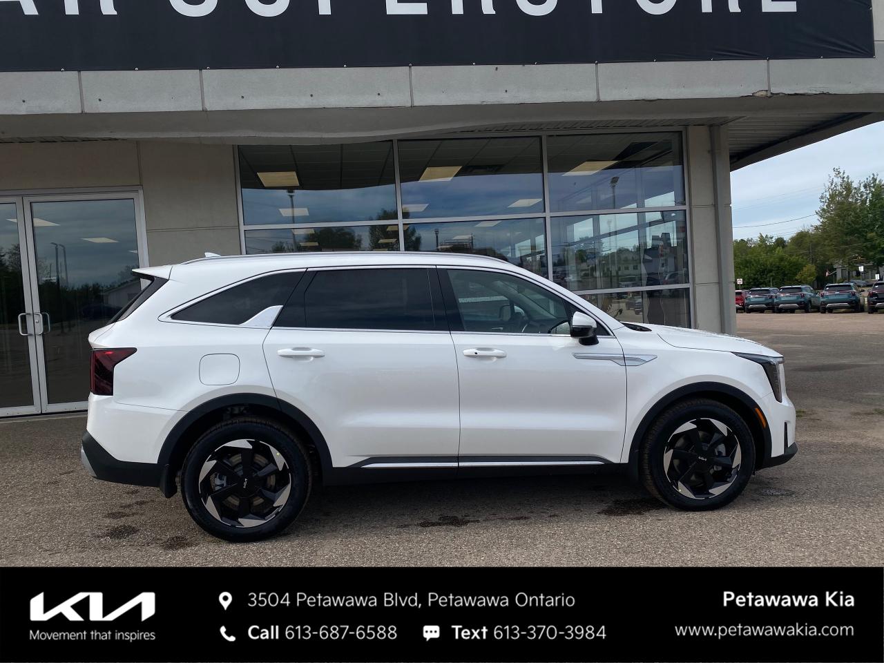 2025 Kia Sorento Plug-In Hybrid EX Sport Utility Photo3