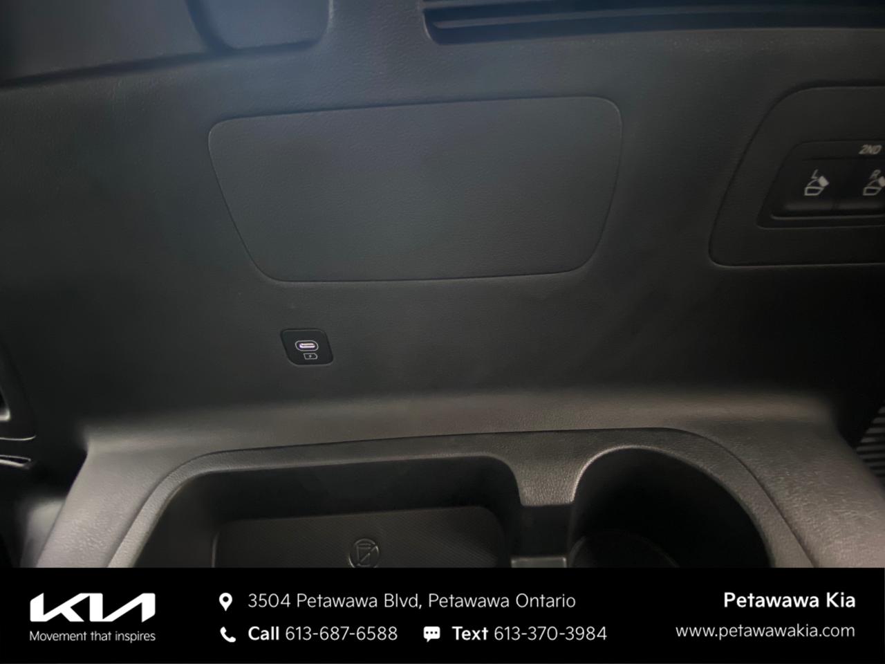 2025 Kia Sorento Plug-In Hybrid EX Sport Utility Photo