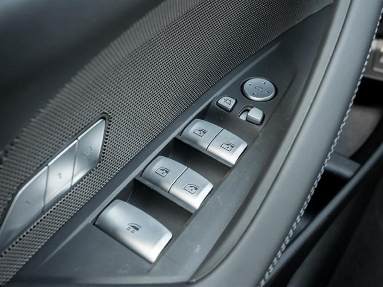 2026 BMW M4 Competition 2dr All-Wheel Drive Cabriolet Photo