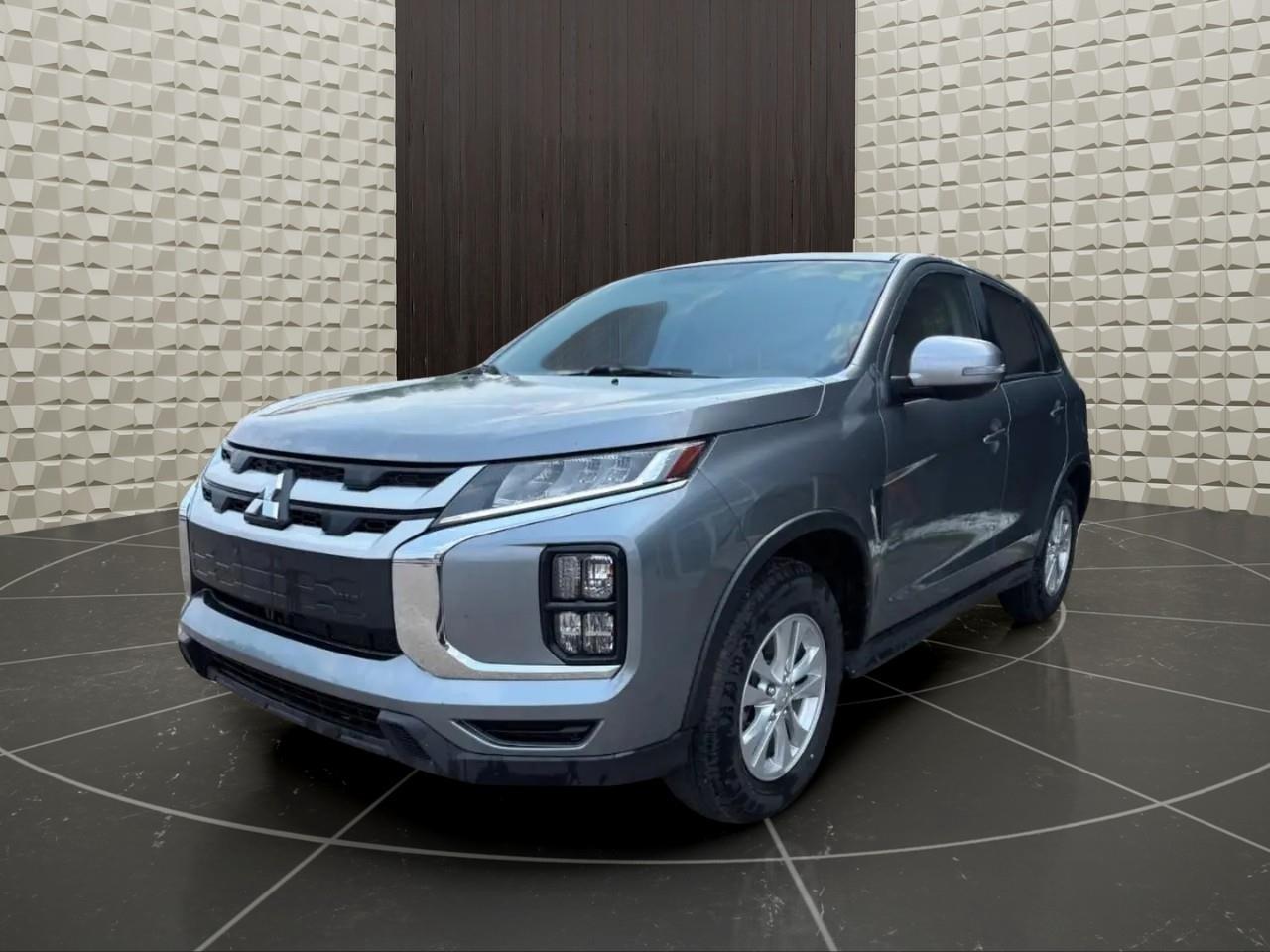 2022 Mitsubishi RVR SE 4dr AWC Photo