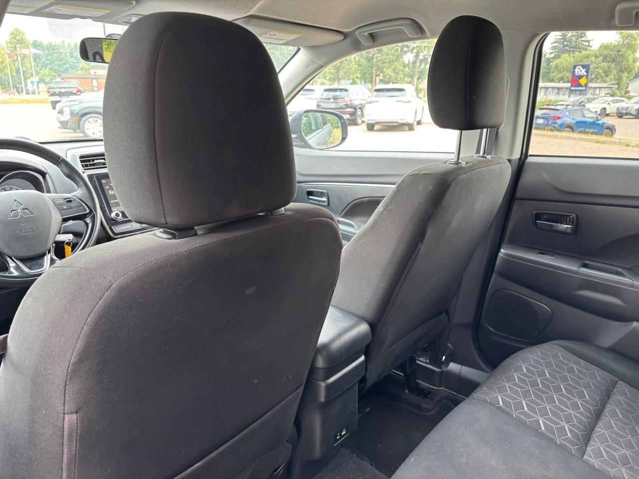 2022 Mitsubishi RVR SE 4dr AWC Photo