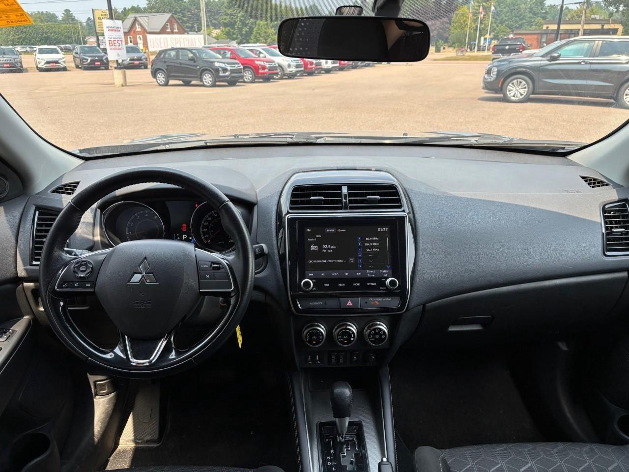 2022 Mitsubishi RVR SE 4dr AWC Photo