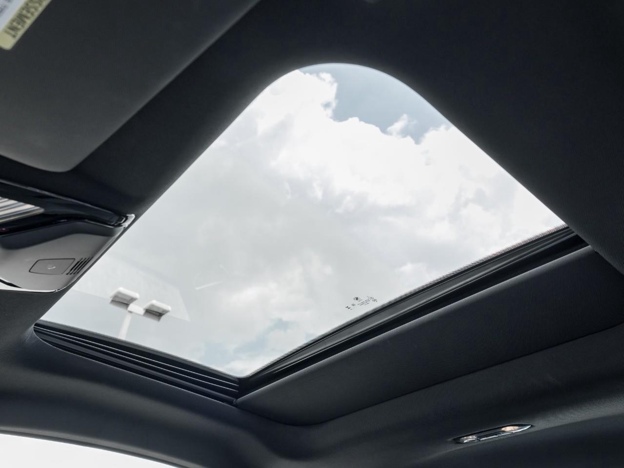 2025 BMW 430 i xDrive 2dr All-Wheel Drive Coupe Photo