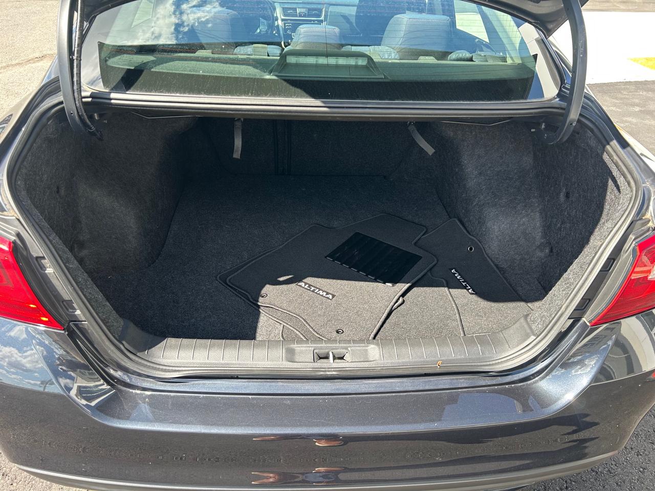 2018 Nissan Altima  Photo