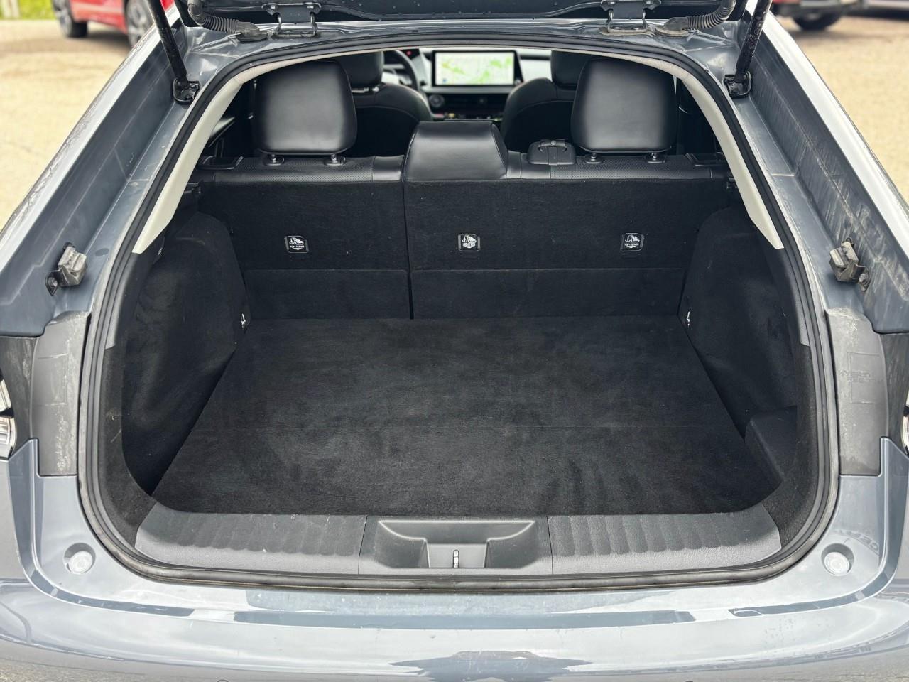 2023 Toyota Prius Prime XSE 5dr Hatchback Photo