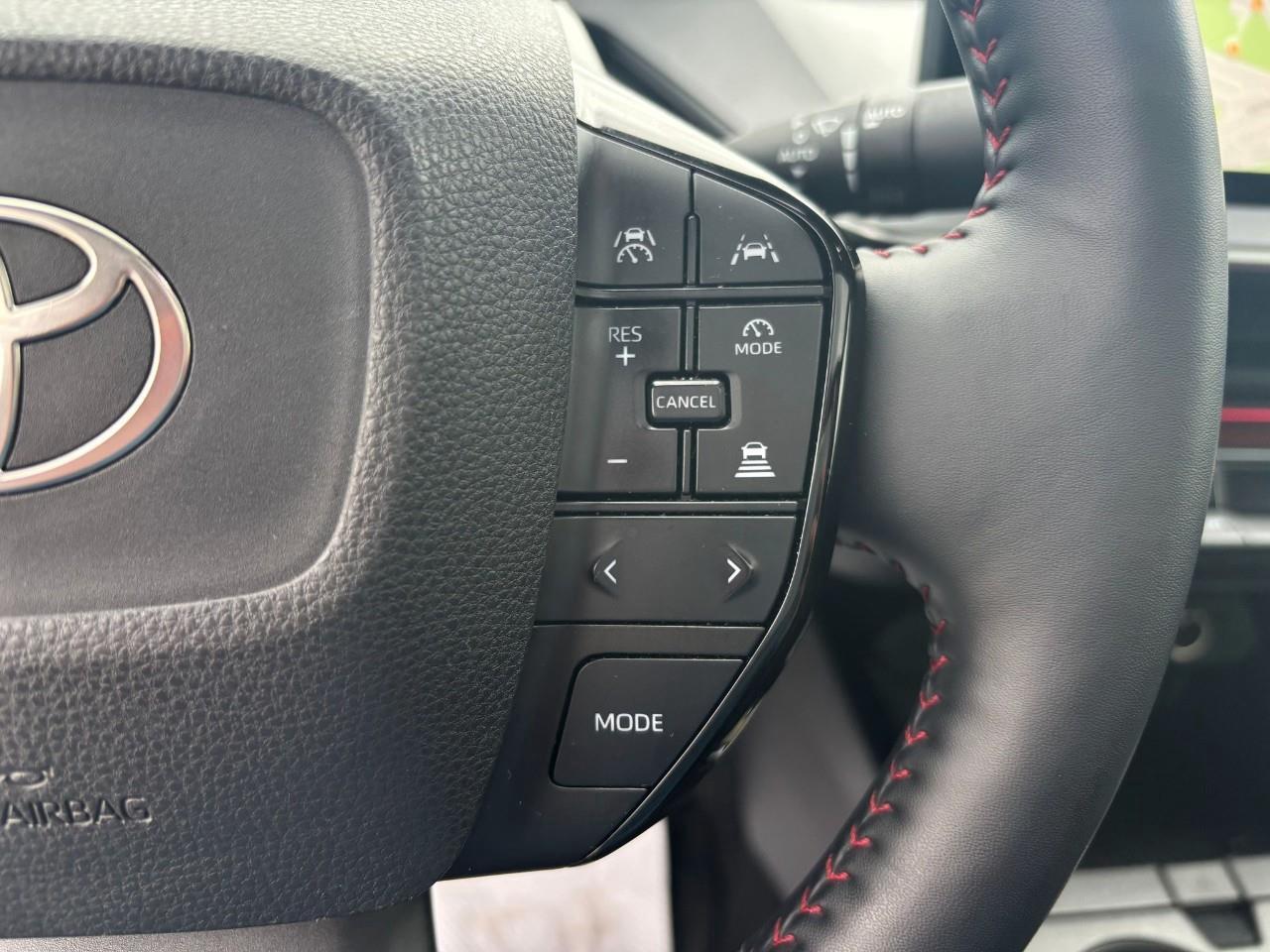 2023 Toyota Prius Prime XSE 5dr Hatchback Photo