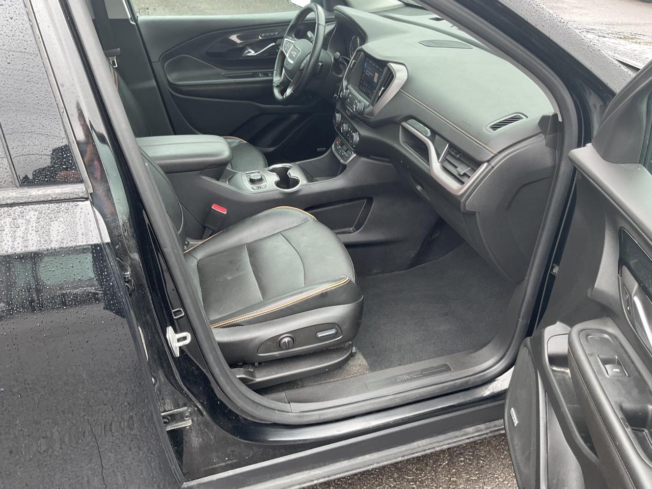 2023 GMC Terrain AT4 All-Wheel Drive Photo