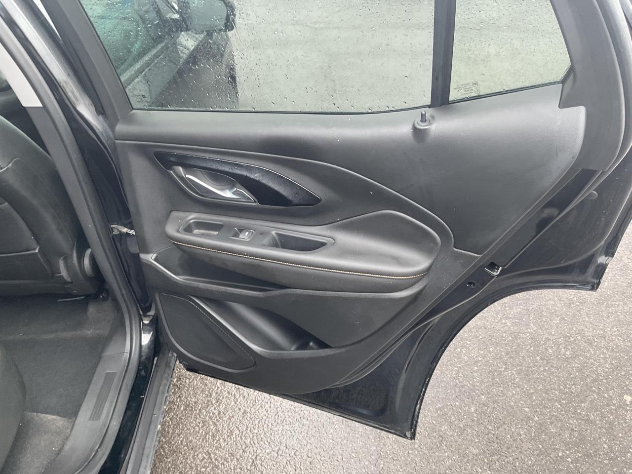 2023 GMC Terrain AT4 All-Wheel Drive Photo