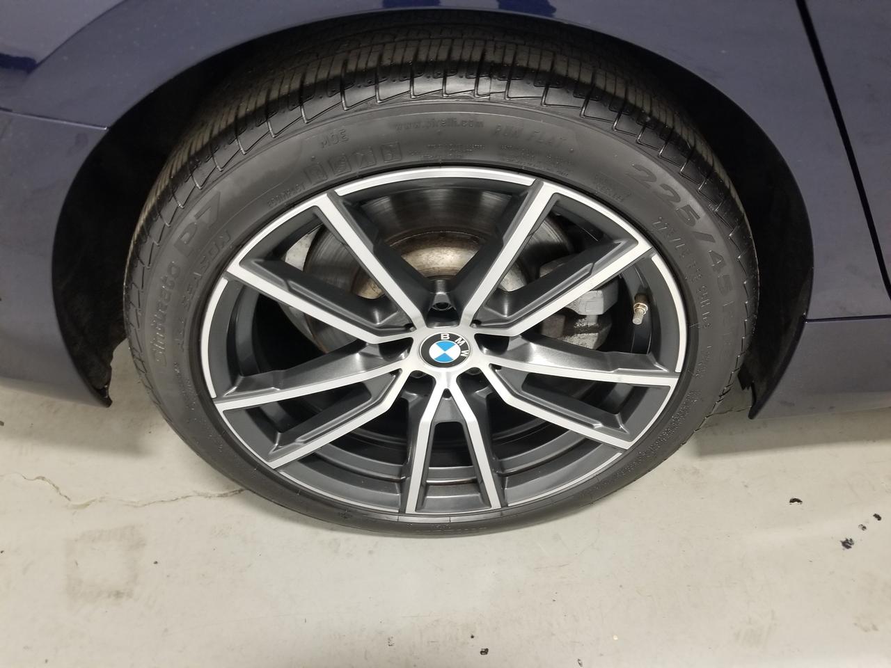 2021 BMW 330e xDrive 4dr All-Wheel Drive Sedan Photo