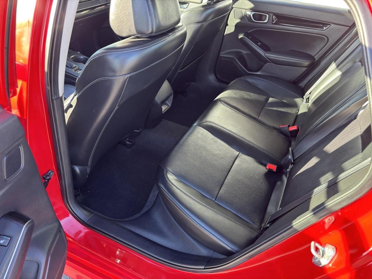 2022 Honda Civic Touring 4dr Sedan Photo