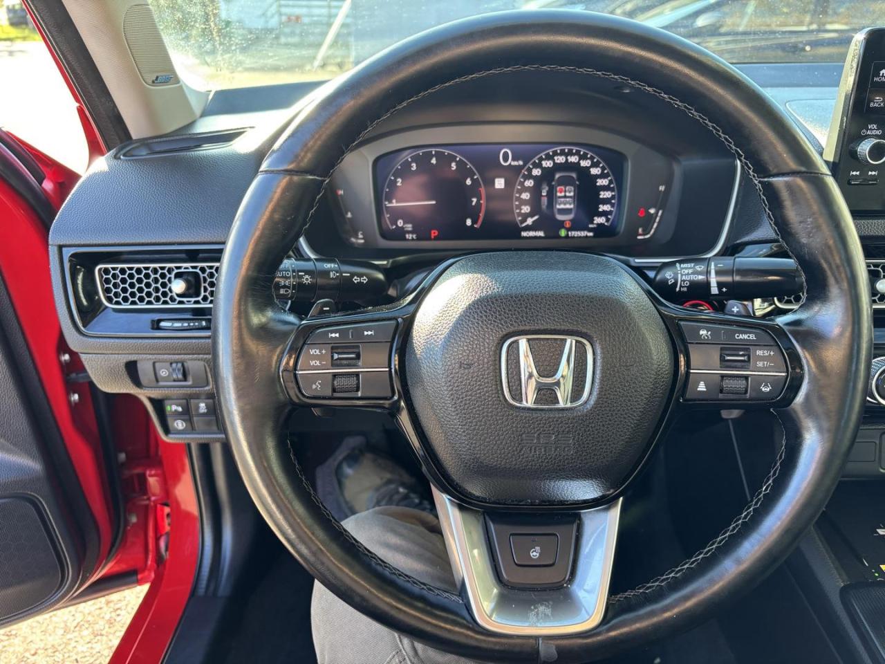 2022 Honda Civic Touring 4dr Sedan Photo