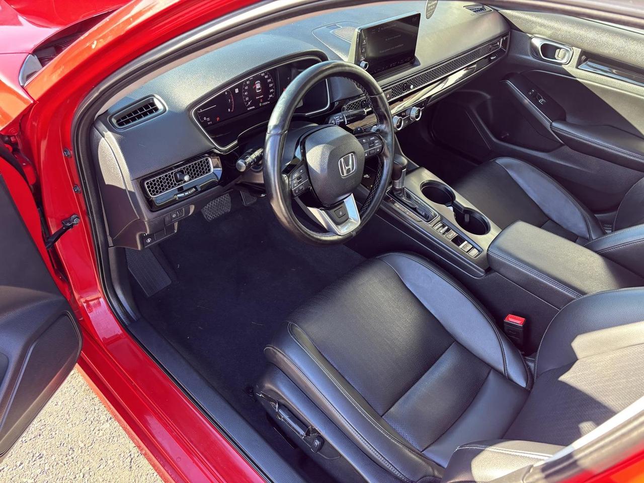 2022 Honda Civic Touring 4dr Sedan Photo