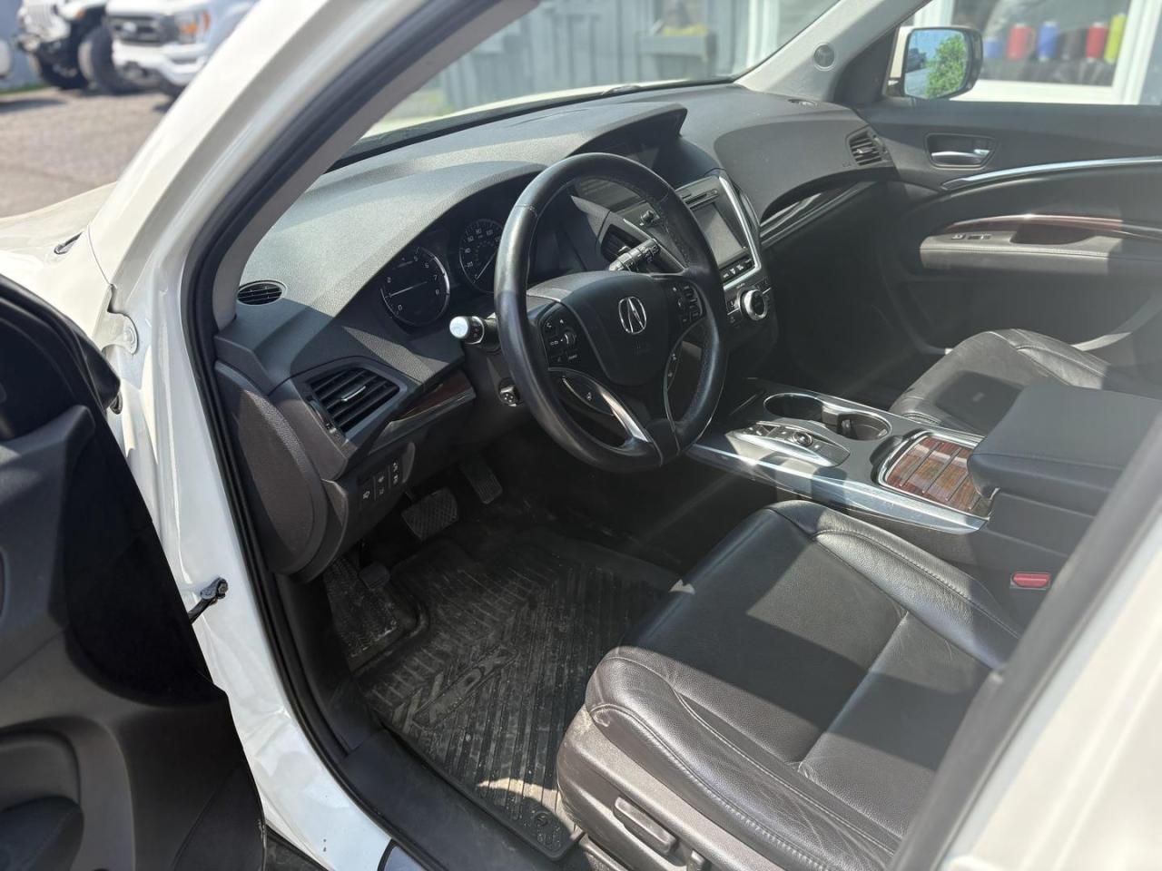 2016 Acura MDX Navigation Package 4dr SH-AWD Photo