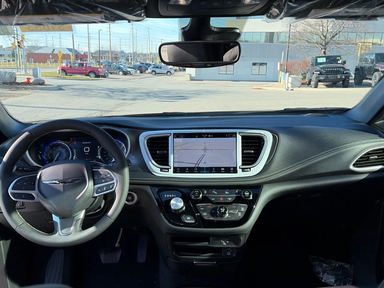 2026 Chrysler Pacifica Select All-Wheel Drive Passenger Van Photo