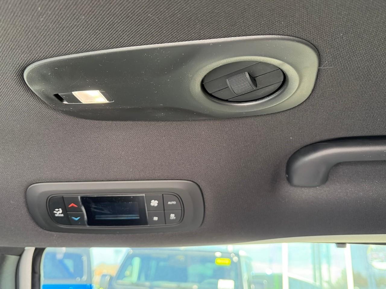 2026 Chrysler Pacifica Select All-Wheel Drive Passenger Van Photo