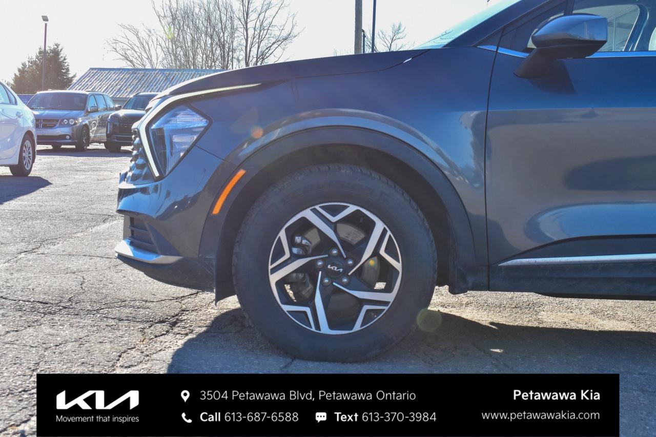 2023 Kia Sportage LX 4dr All-wheel Drive Photo2