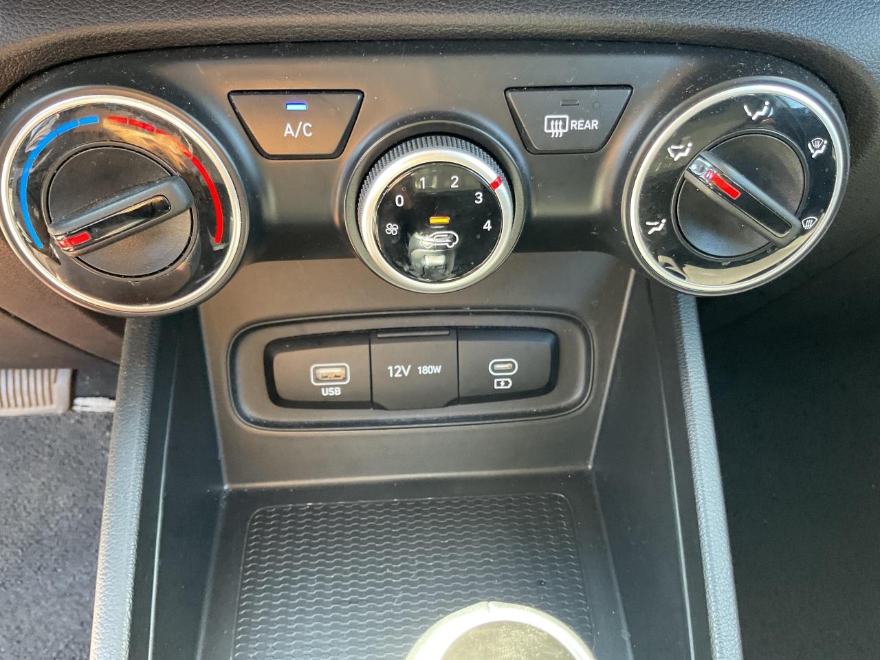 2025 Hyundai Venue  Photo