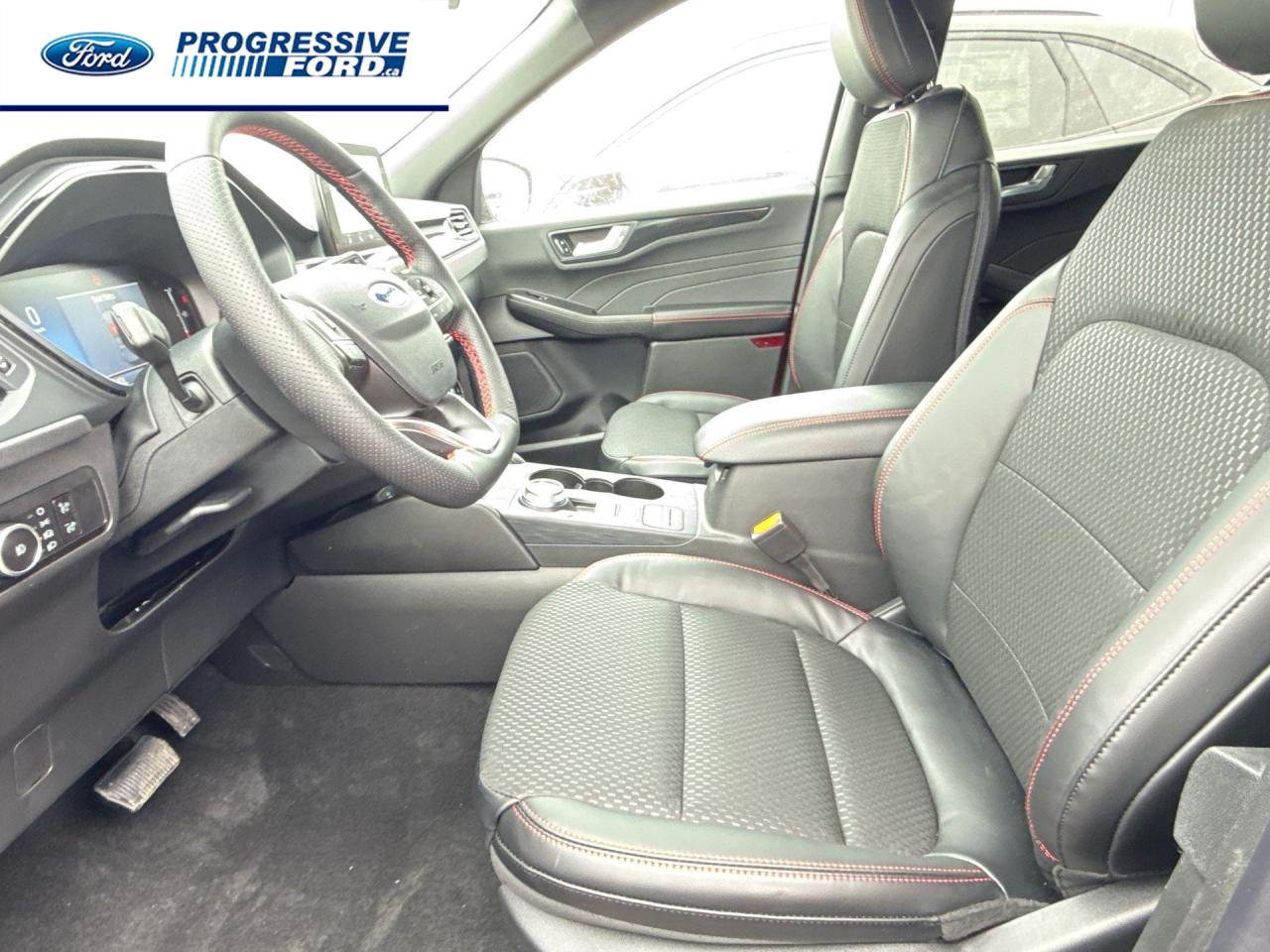 2025 Ford Escape ST-Line Select 4dr All-Wheel Drive Photo