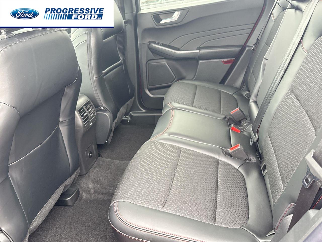 2025 Ford Escape ST-Line Select 4dr All-Wheel Drive Photo