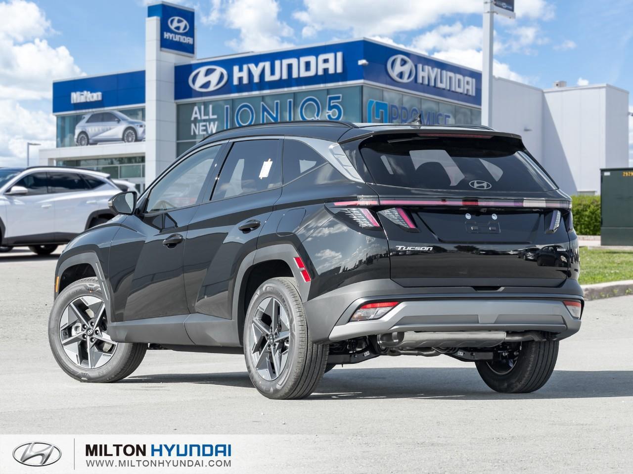 2026 Hyundai Tucson Preferred w/Trend Package 4dr All-Wheel Drive Photo4