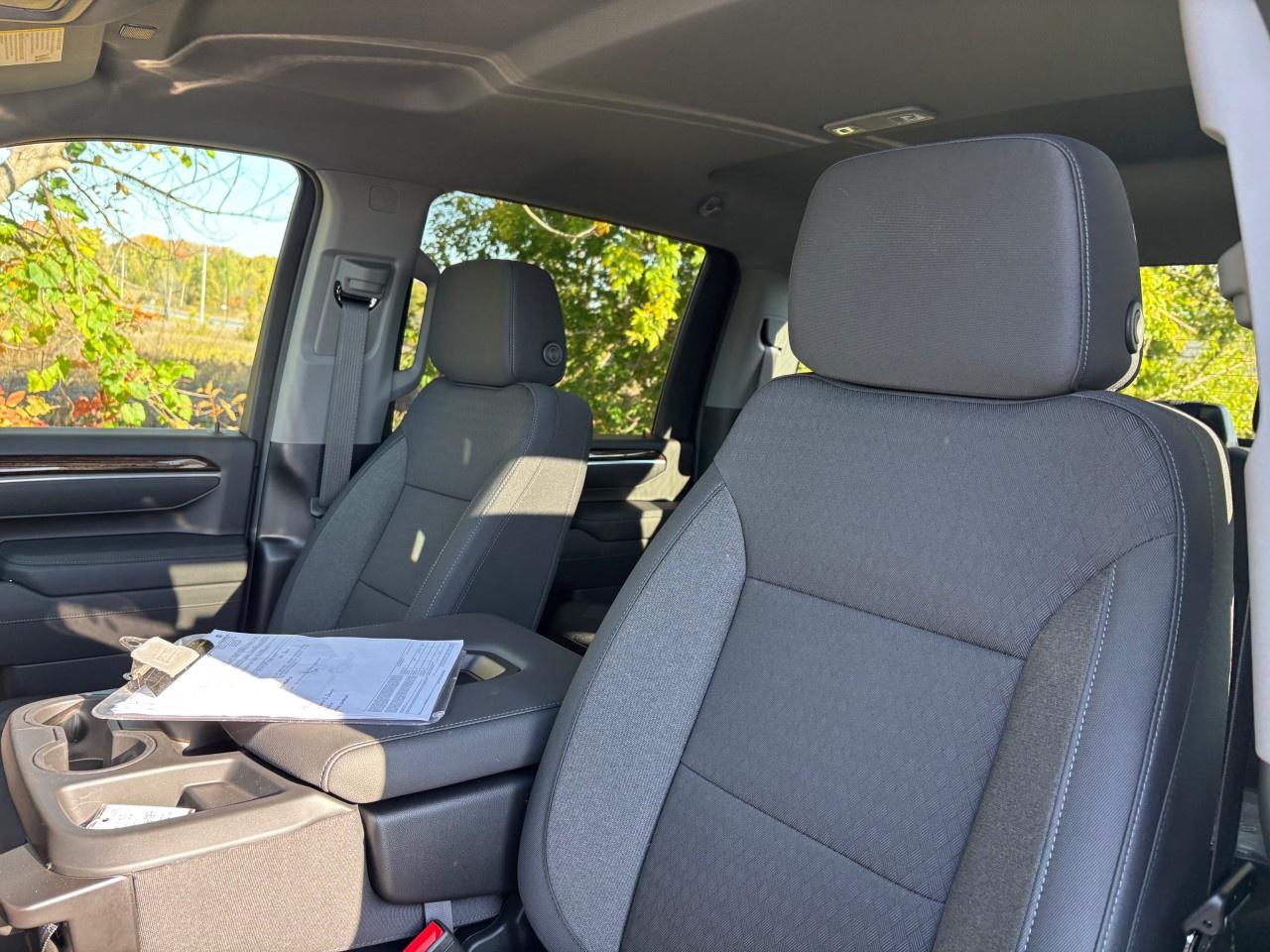 2026 GMC SIERRA 2500HD Crew Cab Standard Box 4-Wheel Drive SLE Photo