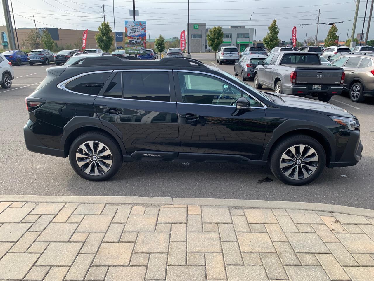 2024 Subaru Outback Limited 4dr All-Wheel Drive Photo3