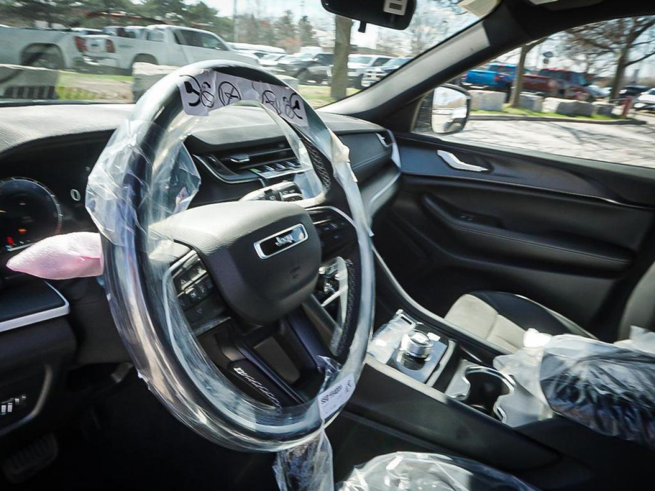 2025 Jeep Grand Cherokee L  Photo