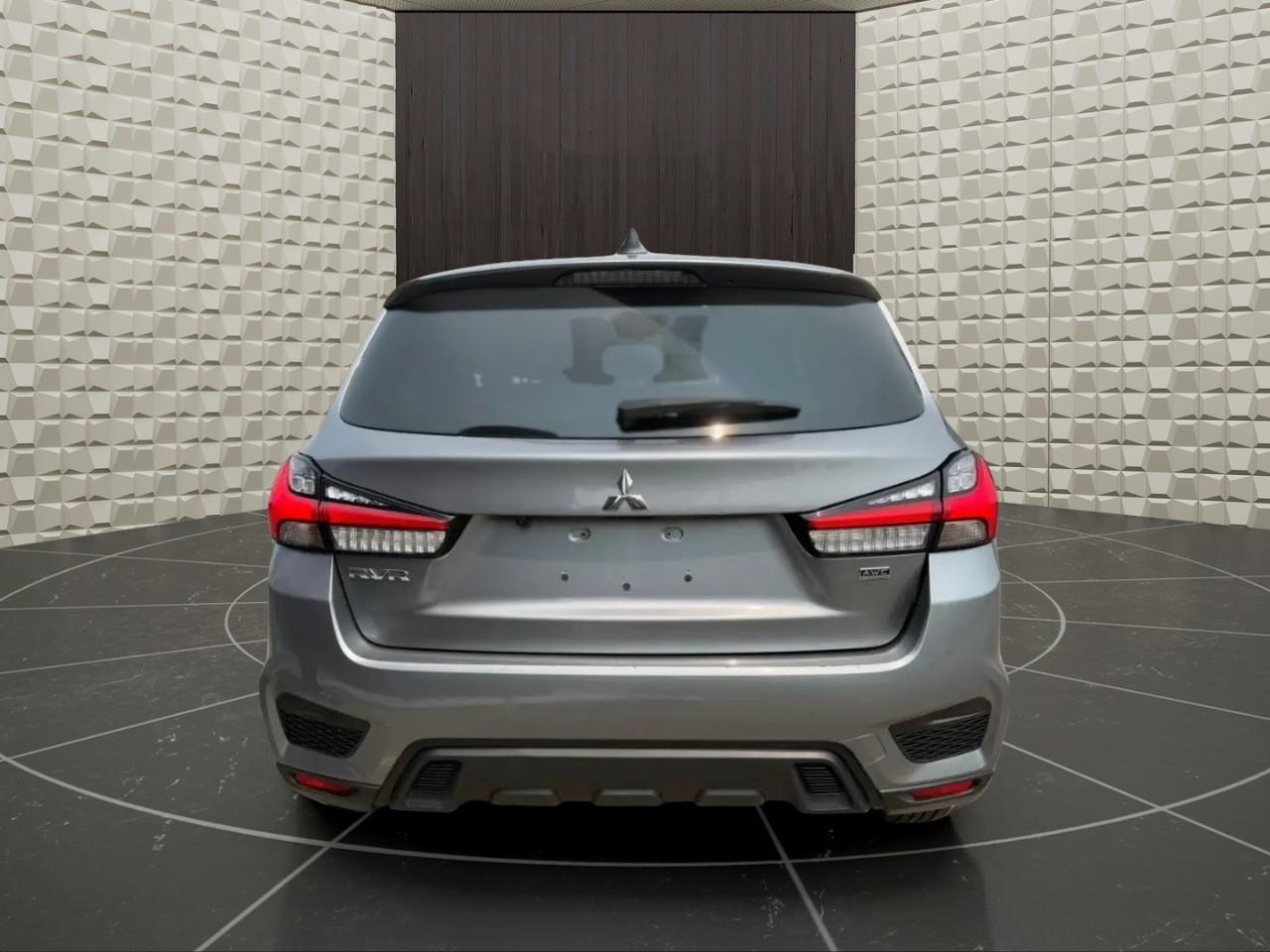 2022 Mitsubishi RVR SE 4dr AWC Photo