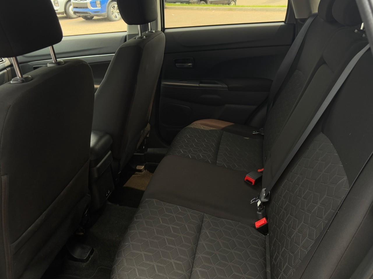 2022 Mitsubishi RVR SE 4dr AWC Photo