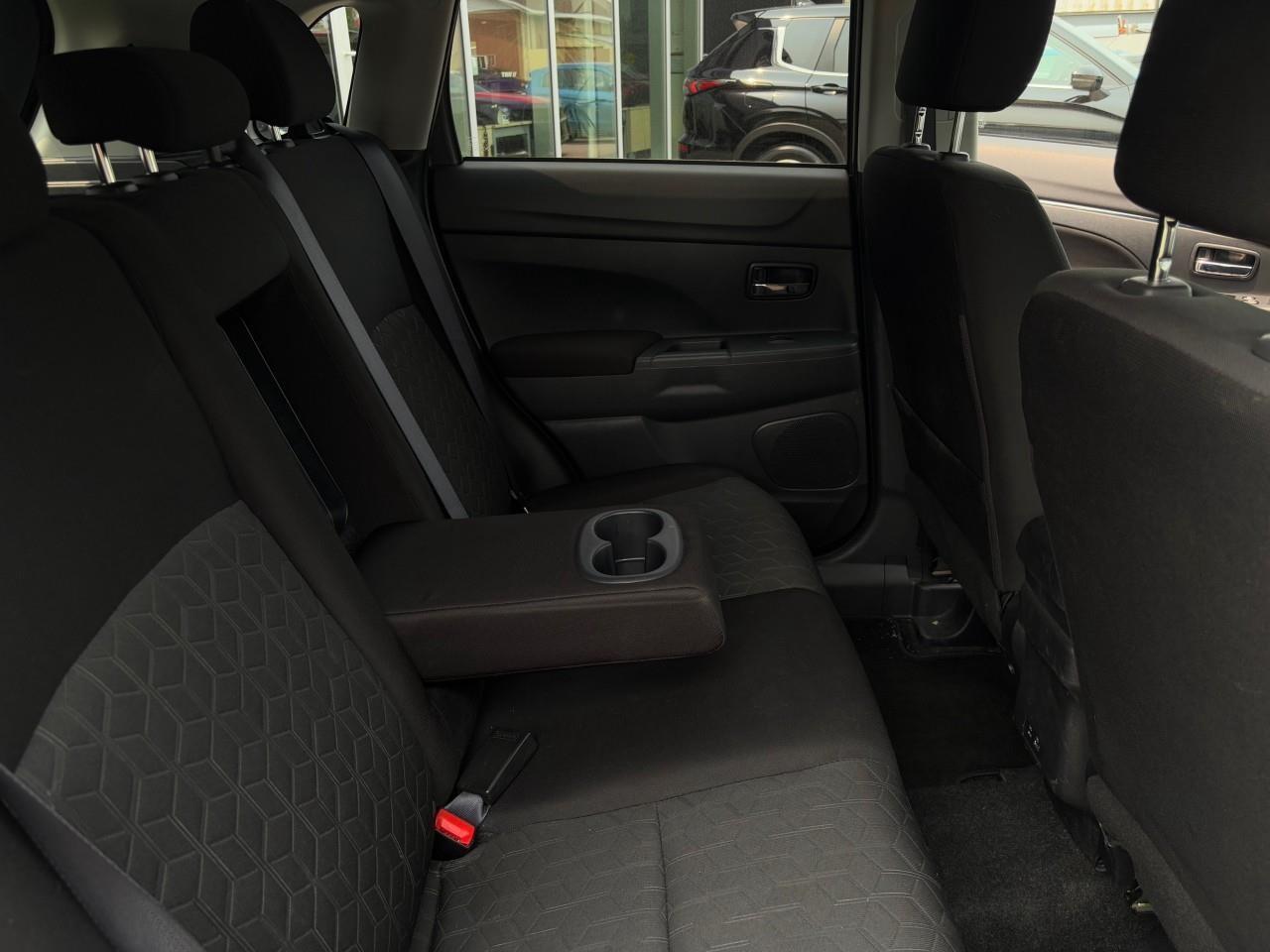 2022 Mitsubishi RVR SE 4dr AWC Photo