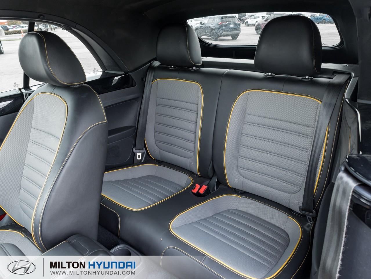 2018 Volkswagen Beetle 2.0 TSI Dune 2dr Convertible Photo